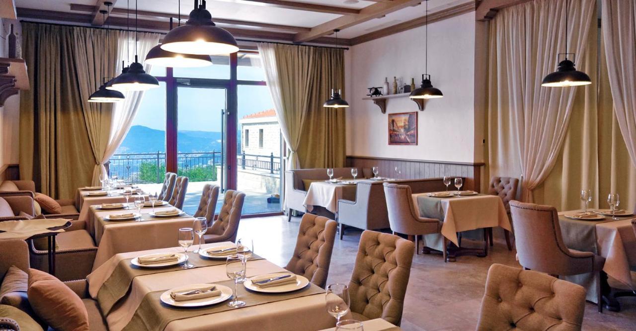 Oak Leaf Residences Villa