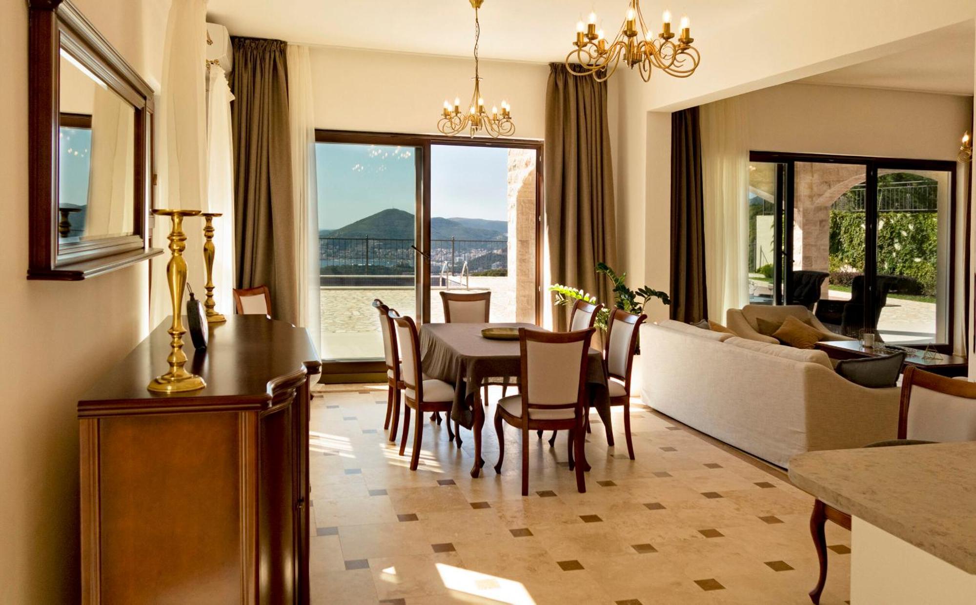 Oak Leaf Residences Villa Budva